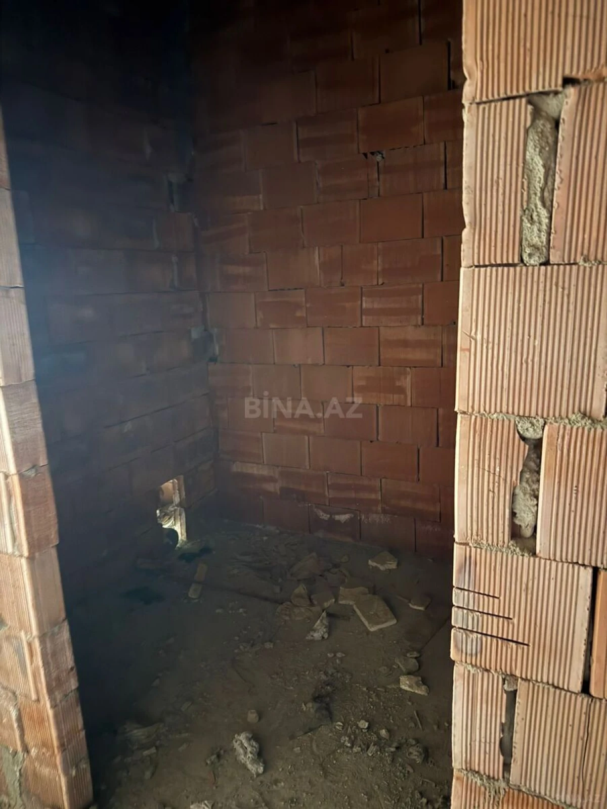 Satılır 2 otaqlı mənzil 63 m²