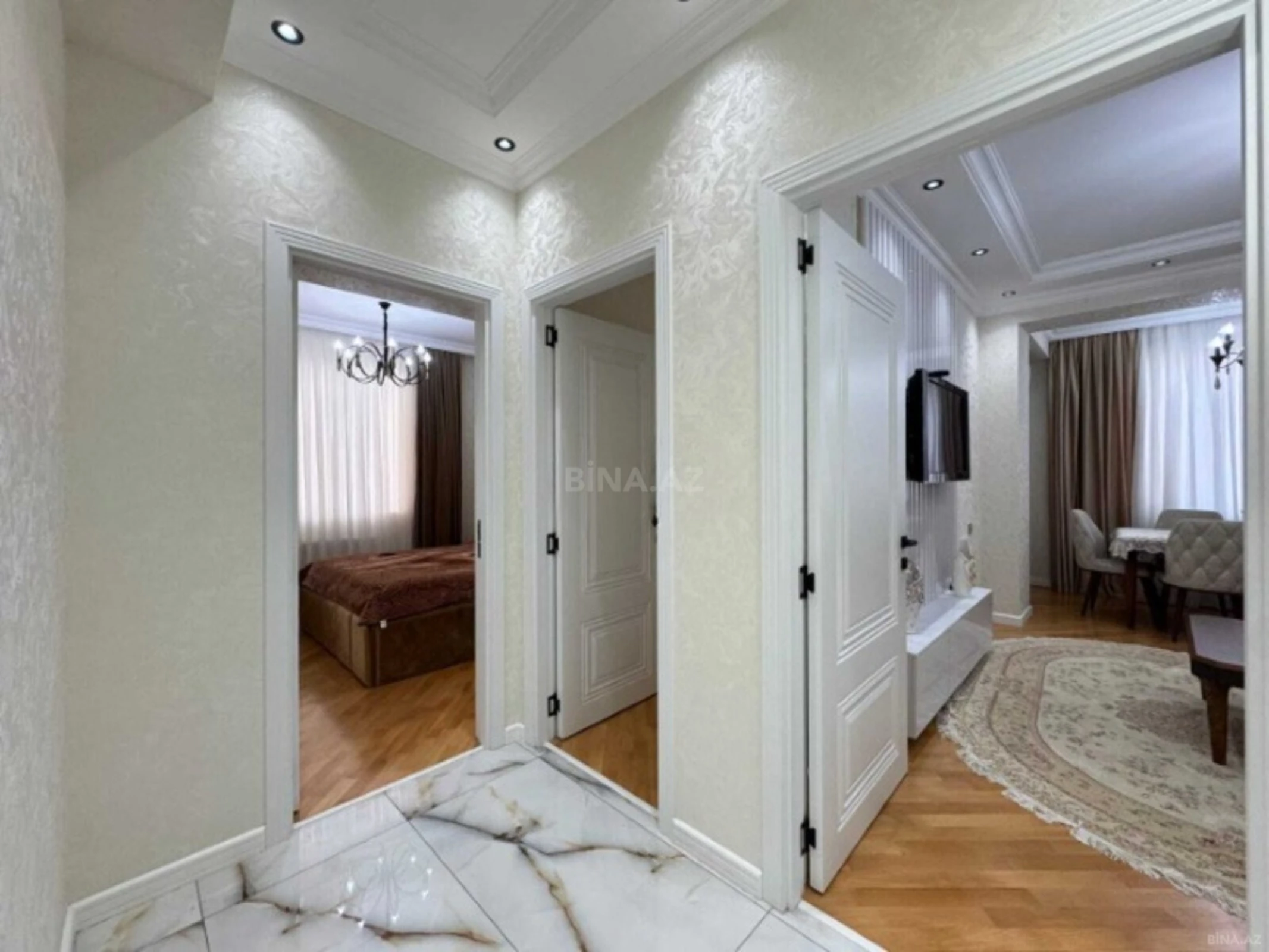 Satılır 3 otaqlı mənzil 109 m²
