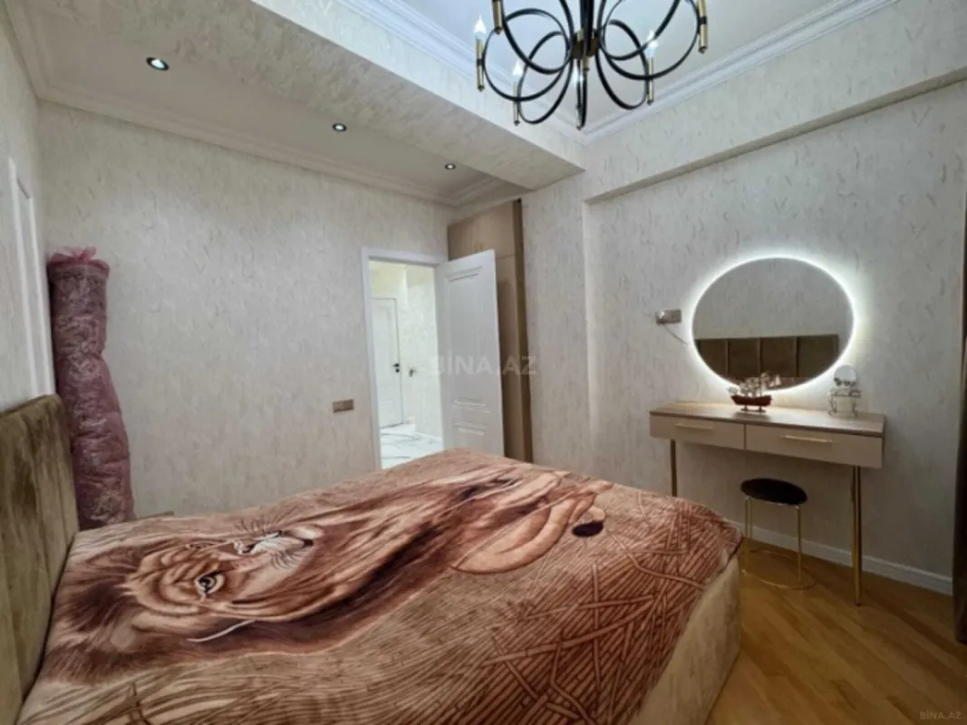 Satılır 3 otaqlı mənzil 109 m²