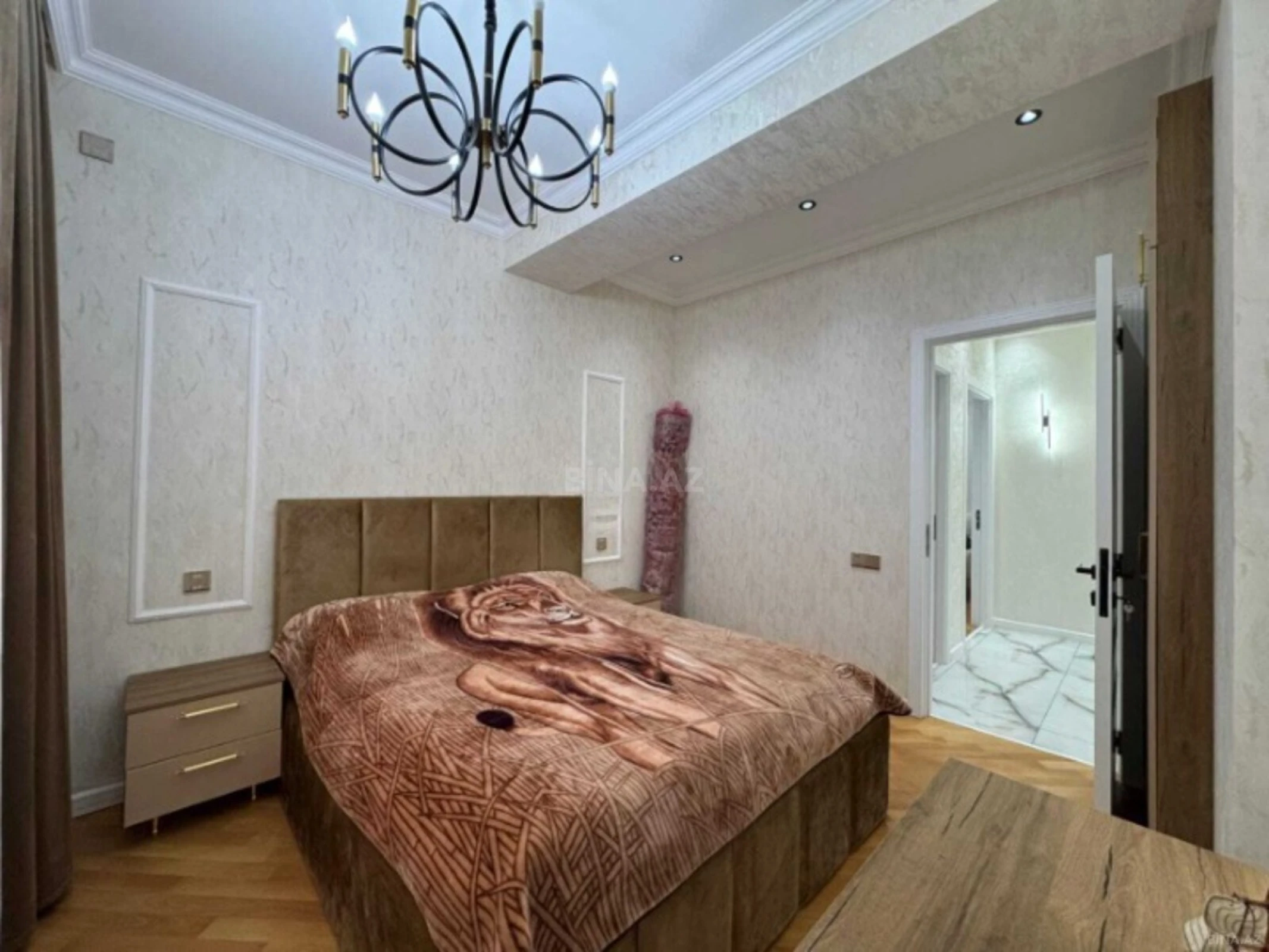 Satılır 3 otaqlı mənzil 109 m²