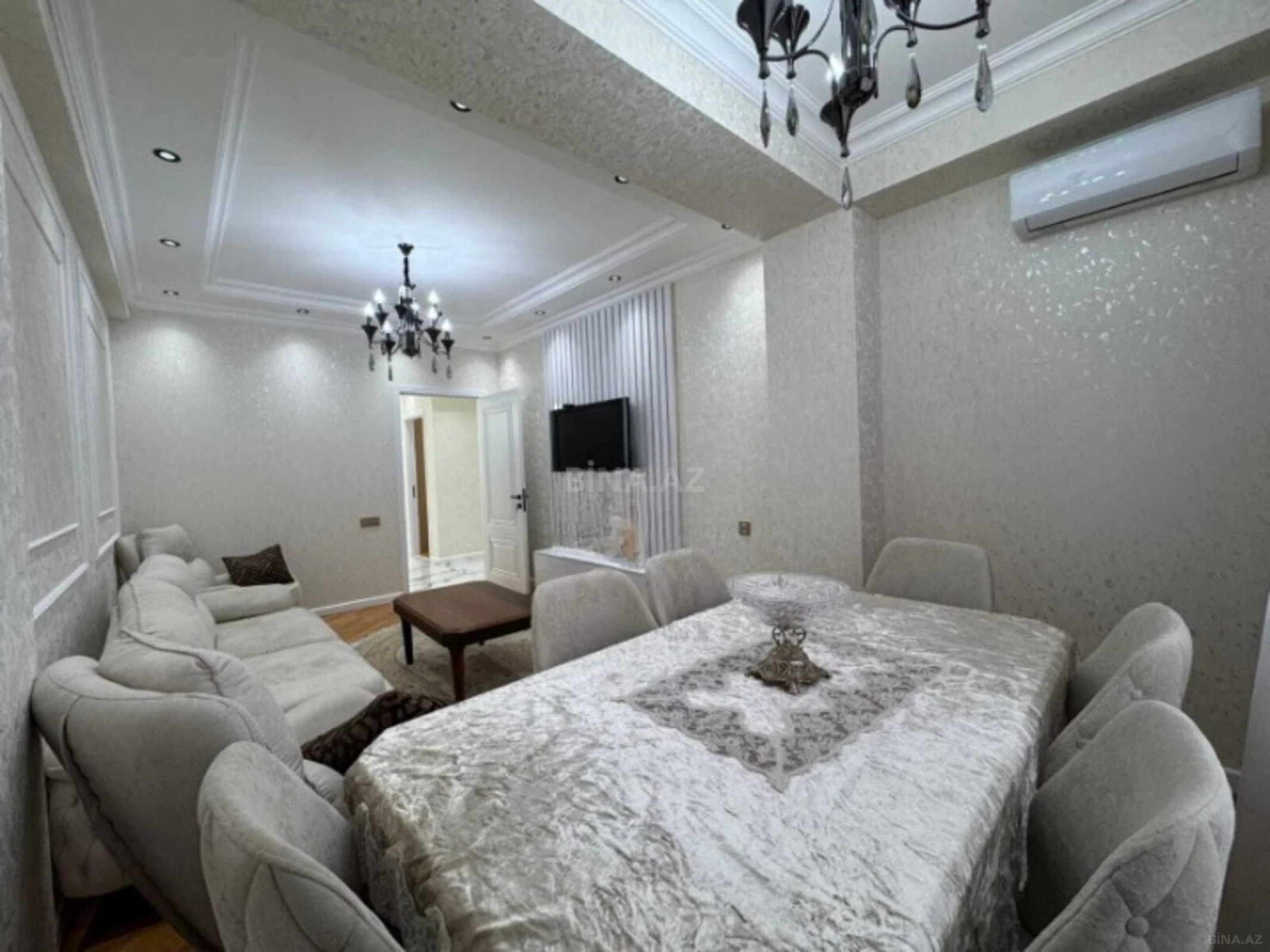 Satılır 3 otaqlı mənzil 109 m²