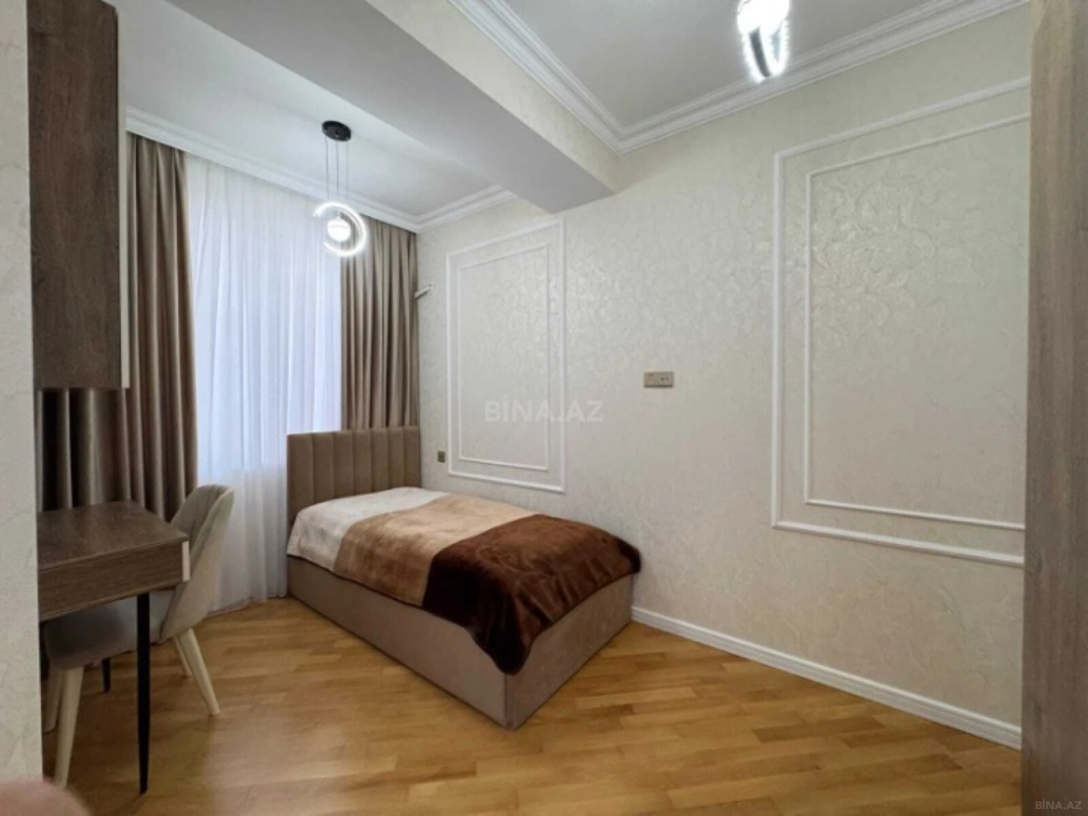 Satılır 3 otaqlı mənzil 109 m²