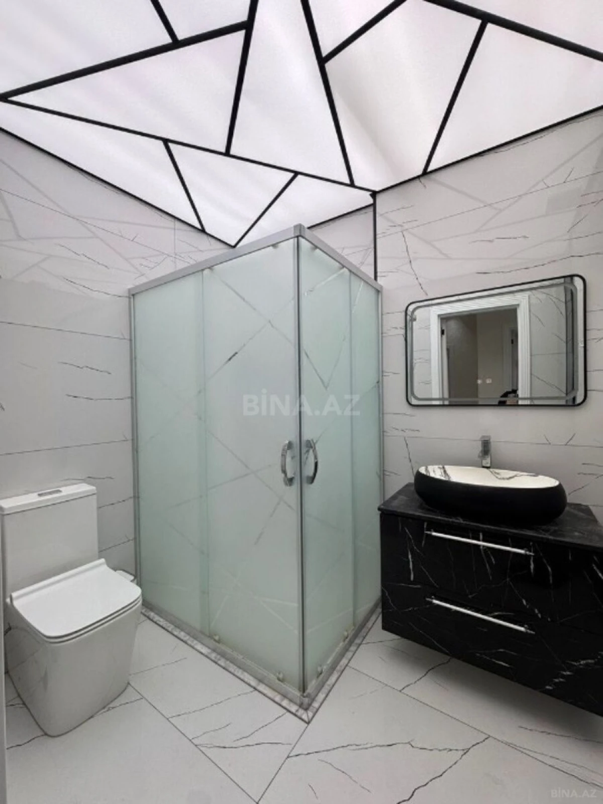 Satılır 3 otaqlı mənzil 109 m²