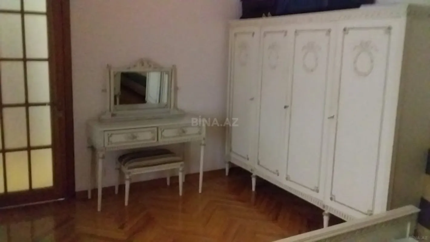 Kirayə verilir 3 otaqlı mənzil 100 m²