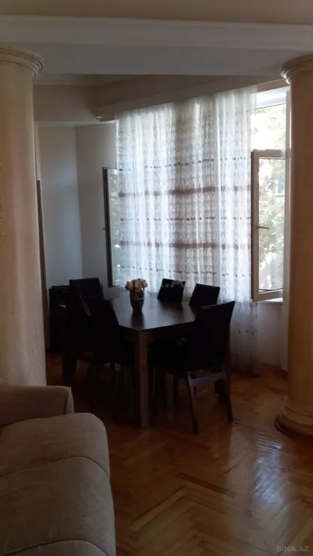 Kirayə verilir 3 otaqlı mənzil 100 m²