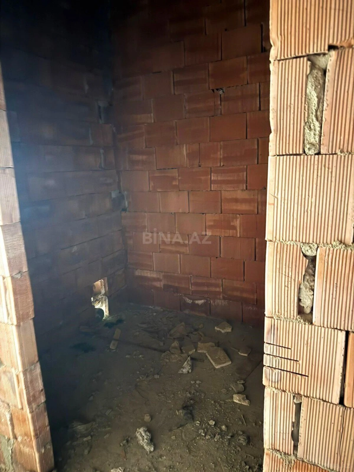 Satılır 2 otaqlı mənzil 62 m²