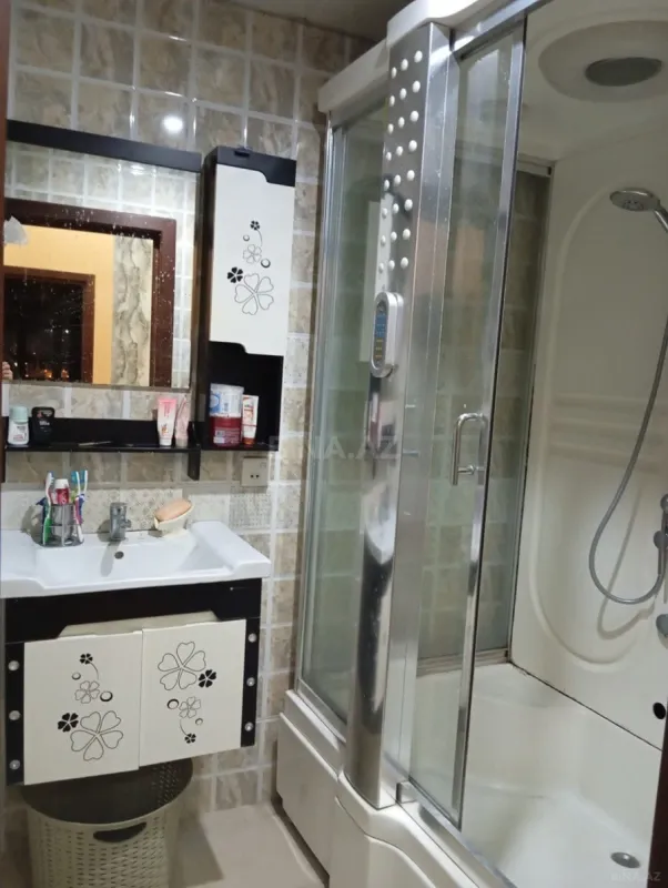 Satılır 3 otaqlı mənzil 115 m²