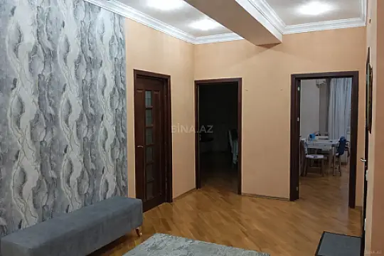 Satılır 3 otaqlı mənzil 115 m²