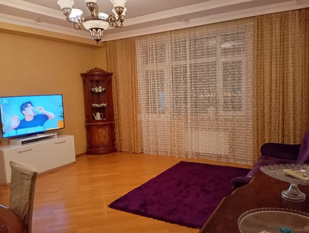 Satılır 3 otaqlı mənzil 115 m²