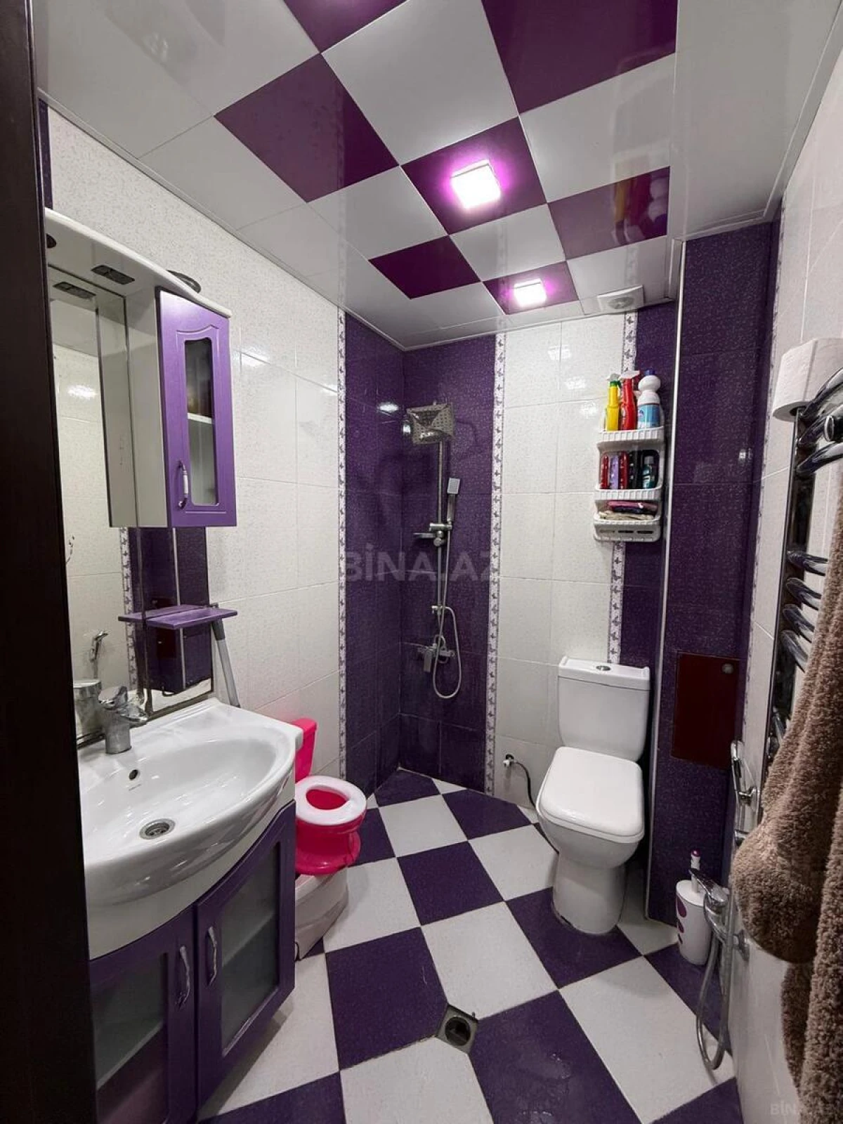 Satılır 2 otaqlı mənzil 73 m²