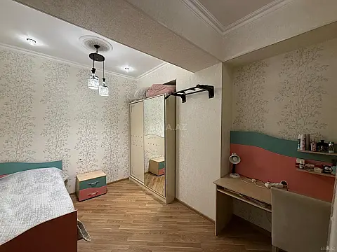 Satılır 3 otaqlı mənzil 95 m²