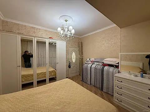 Satılır 3 otaqlı mənzil 95 m²