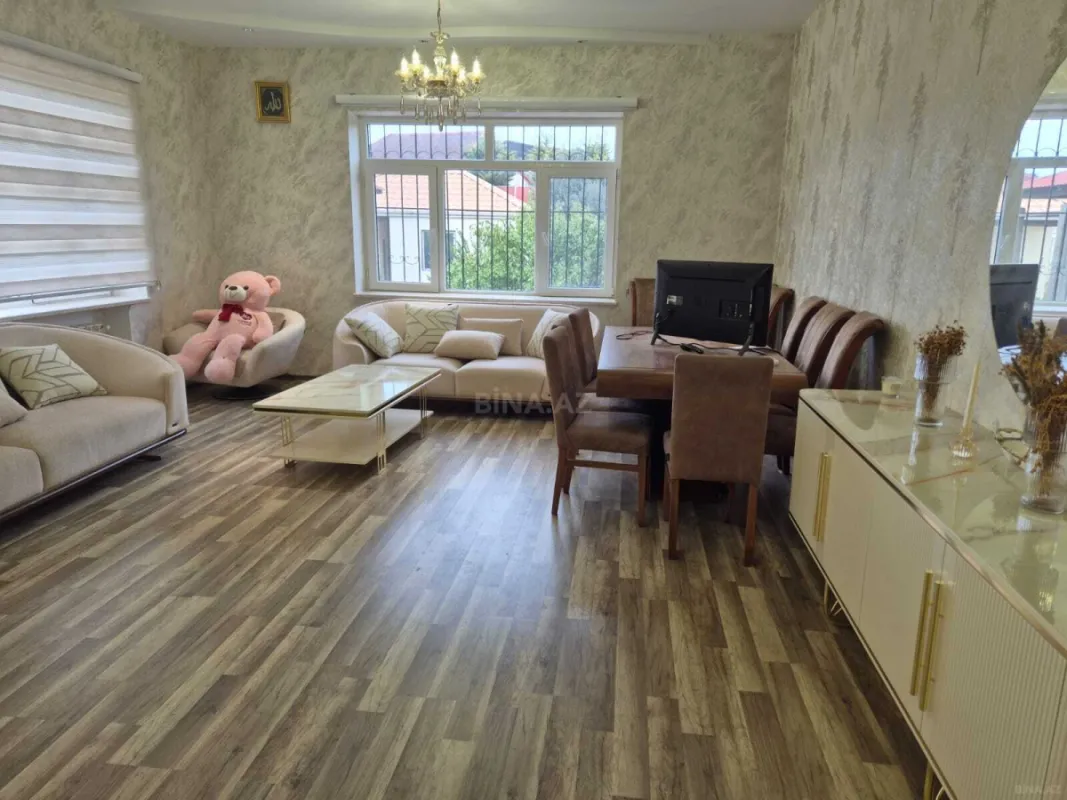Satılır 5 otaqlı həyət evi 193 m²