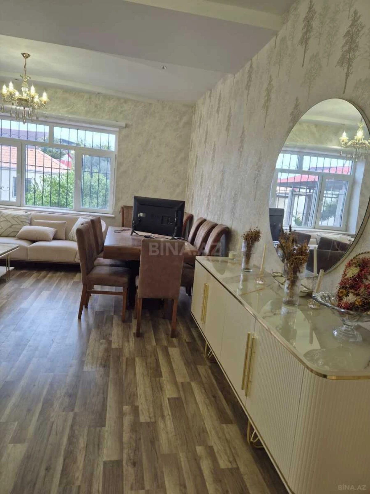 Satılır 5 otaqlı həyət evi 193 m²