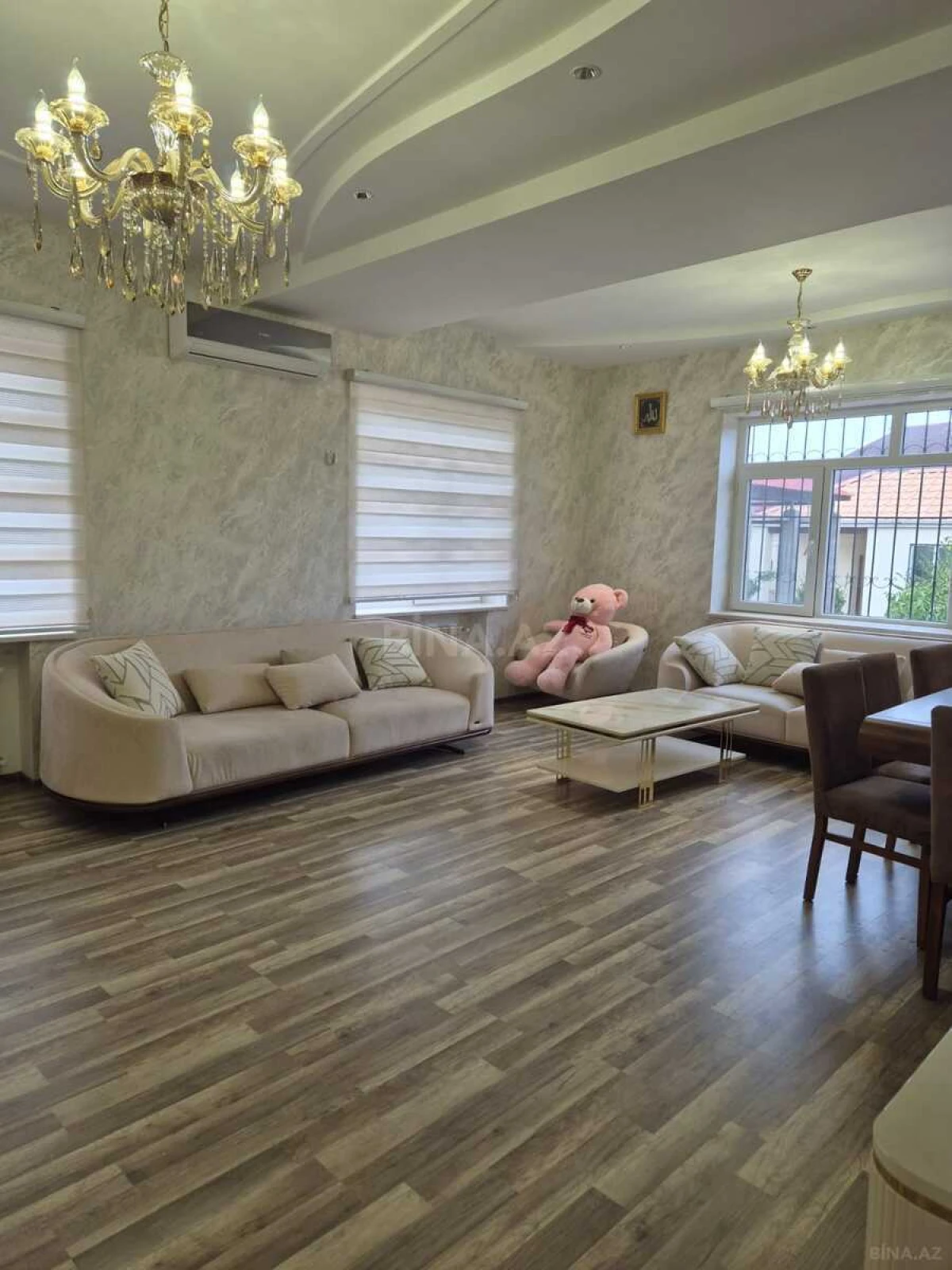 Satılır 5 otaqlı həyət evi 193 m²