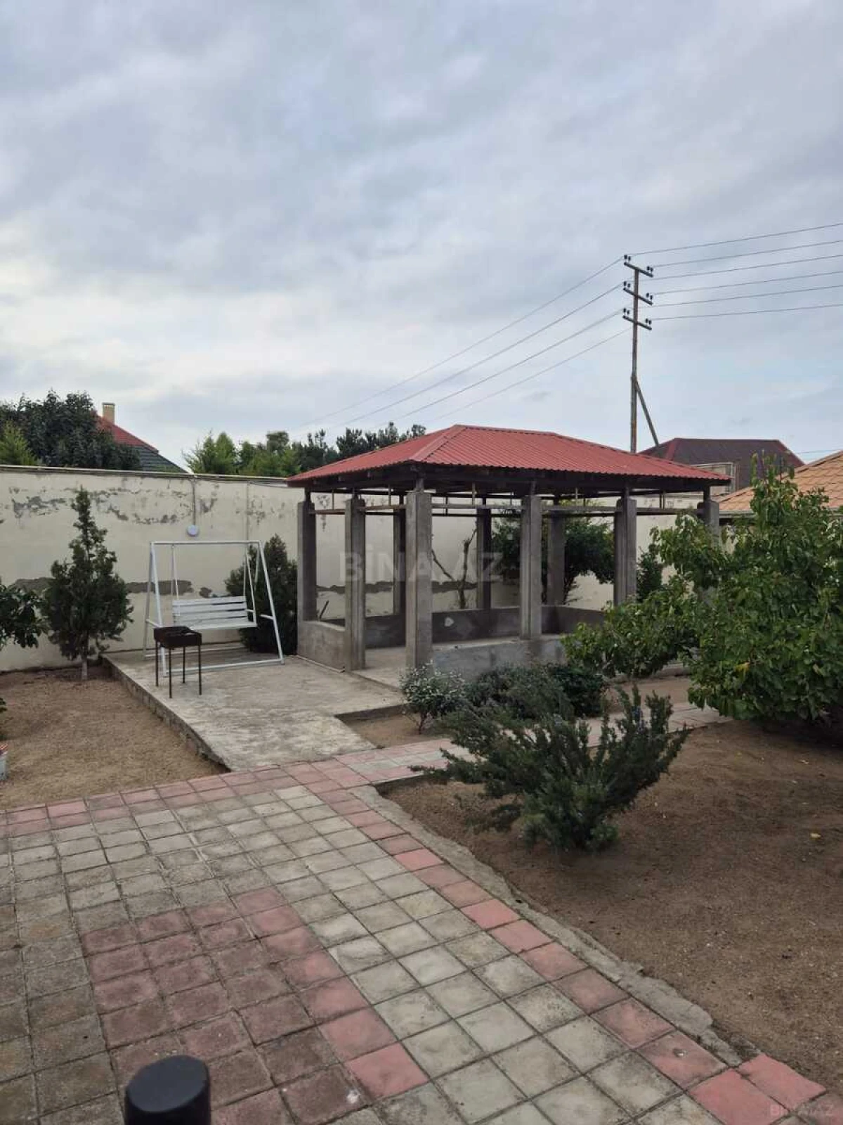 Satılır 5 otaqlı həyət evi 193 m²