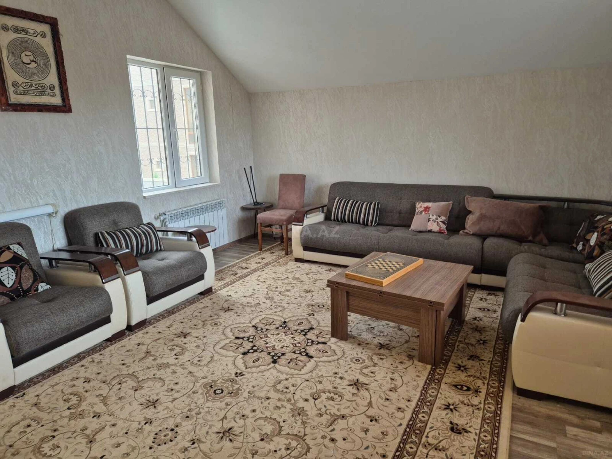 Satılır 5 otaqlı həyət evi 193 m²