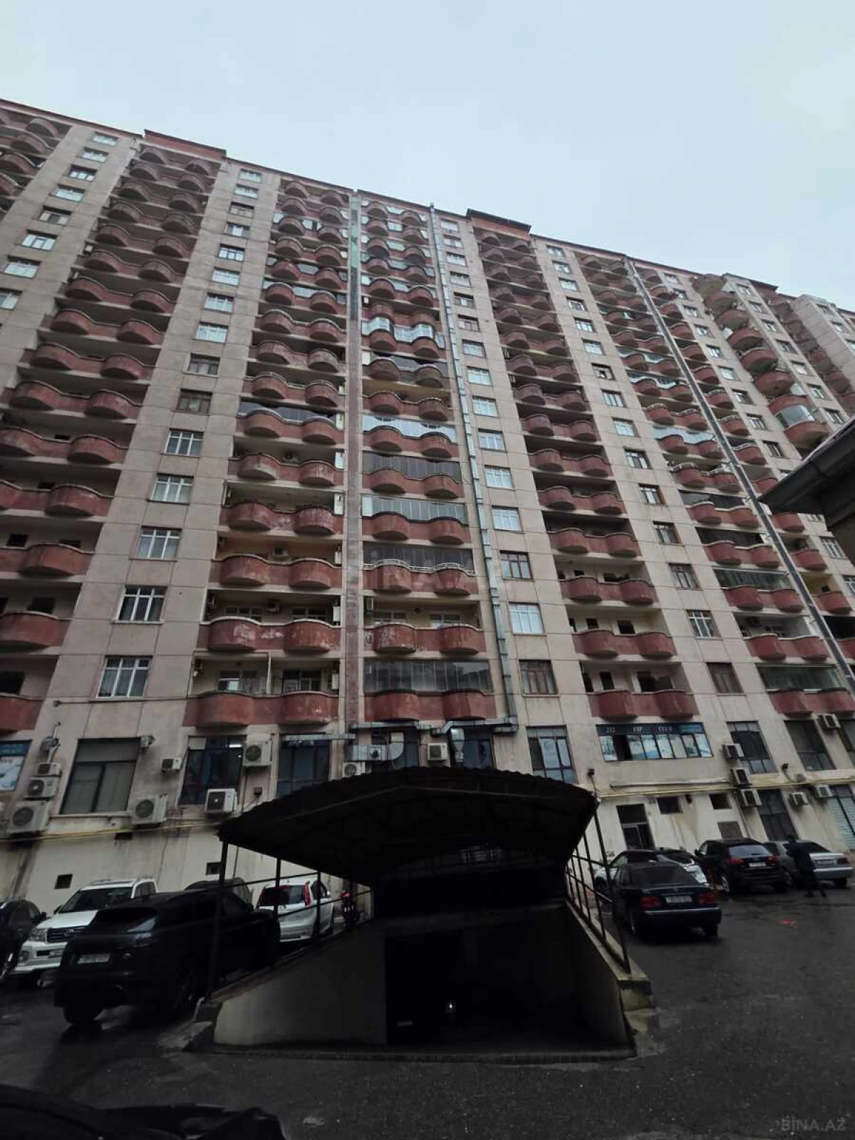 Satılır 2 otaqlı mənzil 94 m²