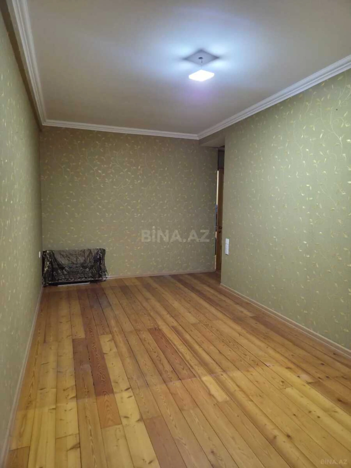 Satılır 2 otaqlı mənzil 94 m²