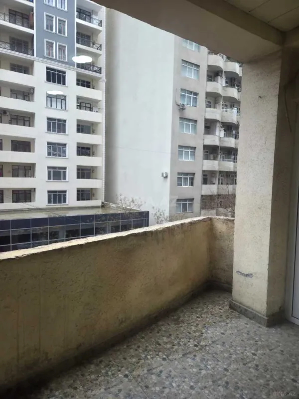 Satılır 2 otaqlı mənzil 94 m²