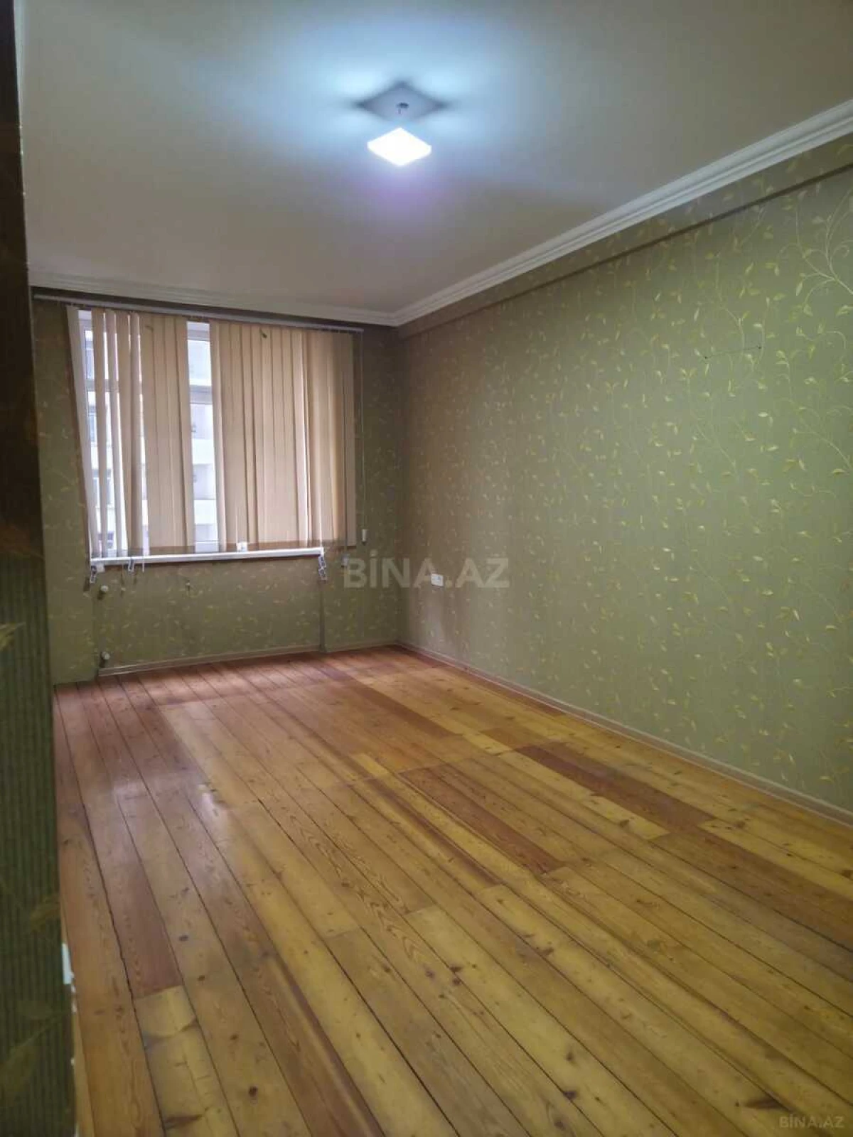Satılır 2 otaqlı mənzil 94 m²