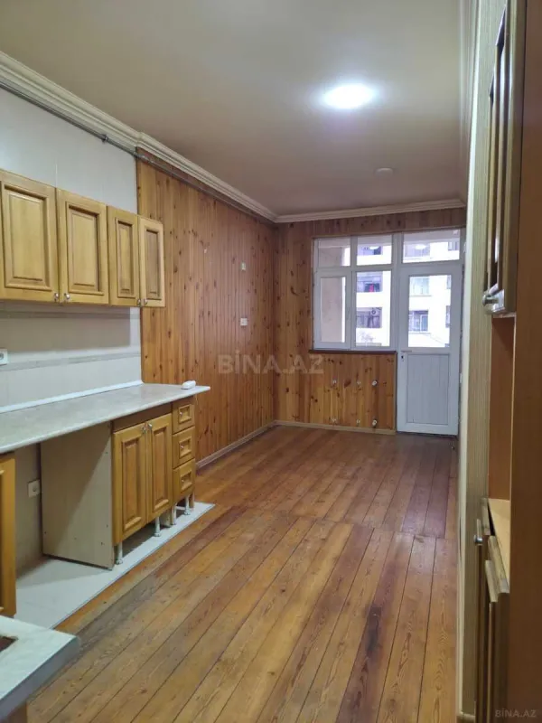 Satılır 2 otaqlı mənzil 94 m²