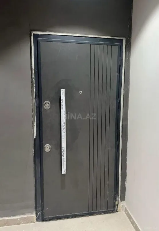 Satılır 3 otaqlı mənzil 130 m²