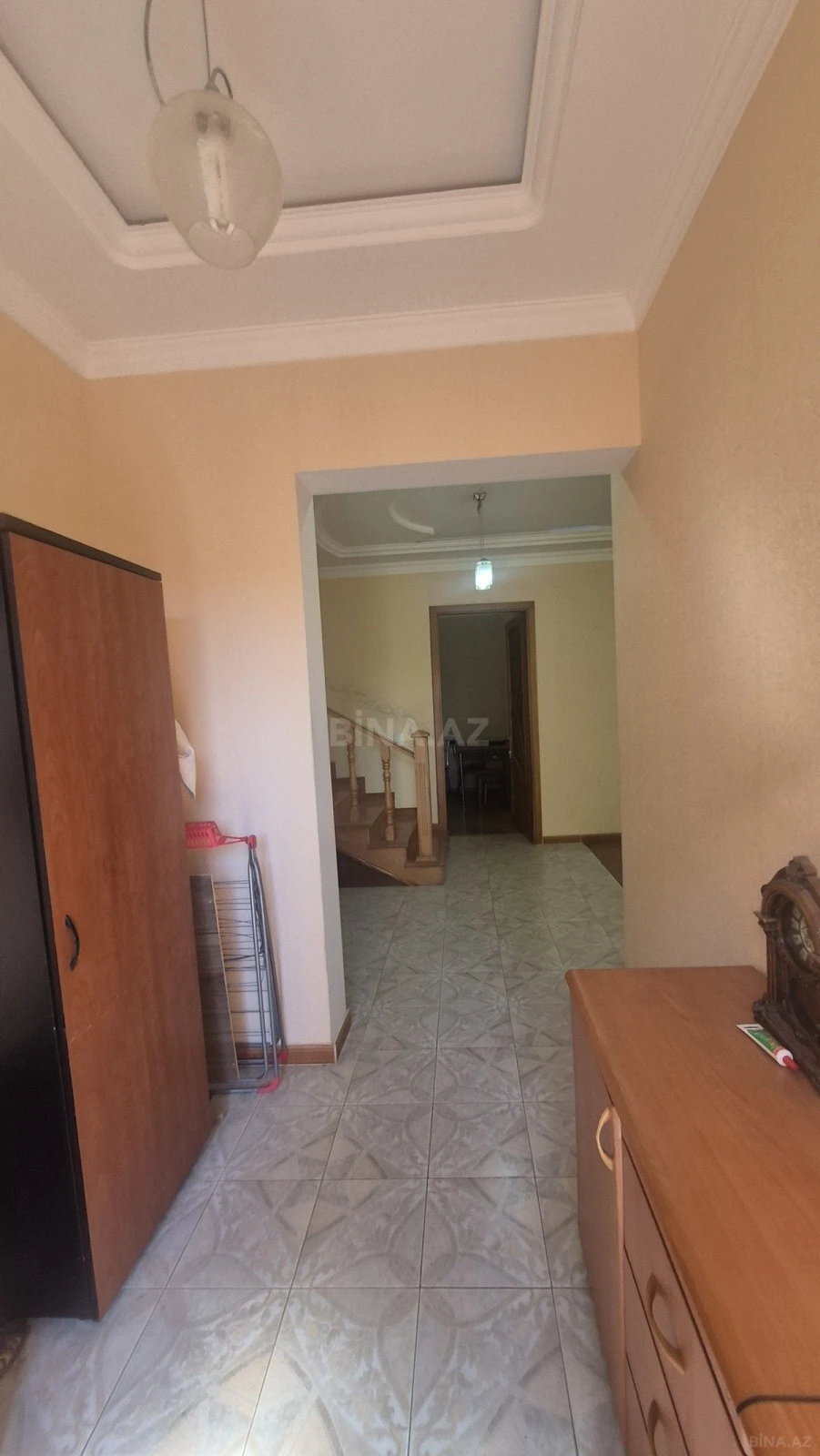 Satılır 8 otaqlı həyət evi 360 m²