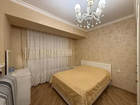 Satılır 3 otaqlı mənzil 95 m²