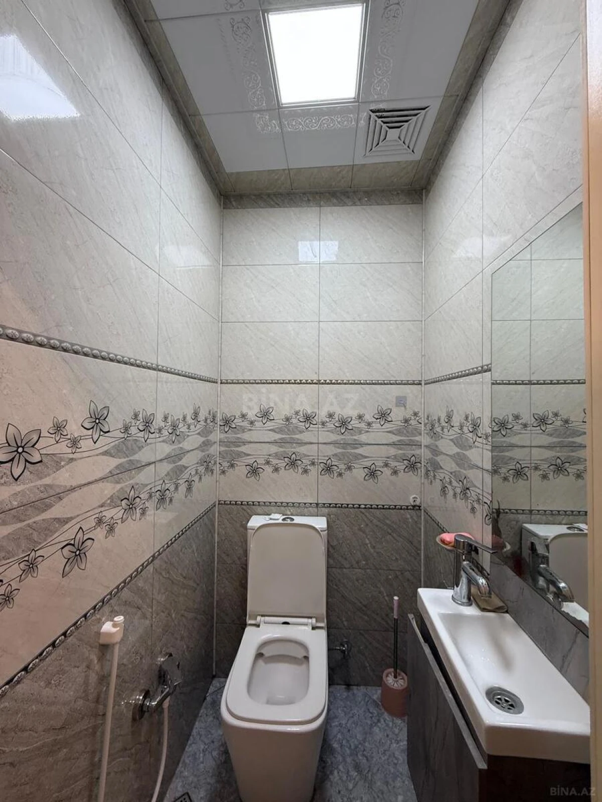 Satılır 3 otaqlı mənzil 95 m²