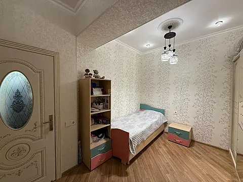 Satılır 3 otaqlı mənzil 95 m²