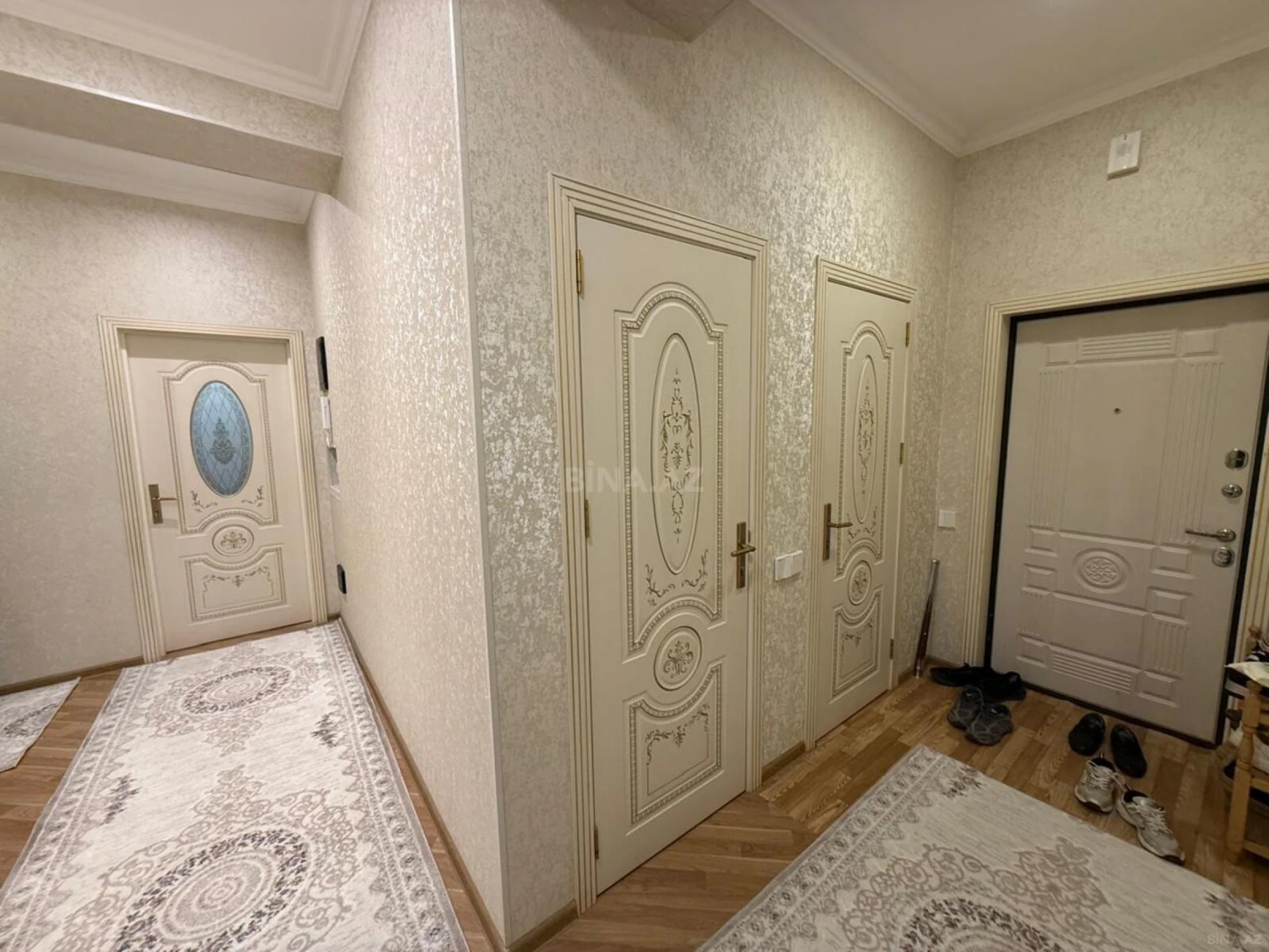 Satılır 3 otaqlı mənzil 95 m²