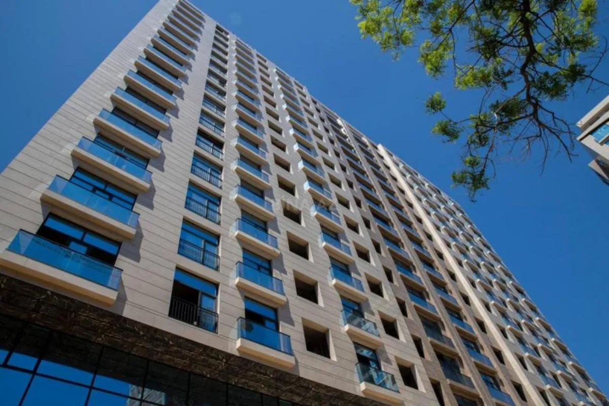 Satılır 2 otaqlı mənzil 95 m²