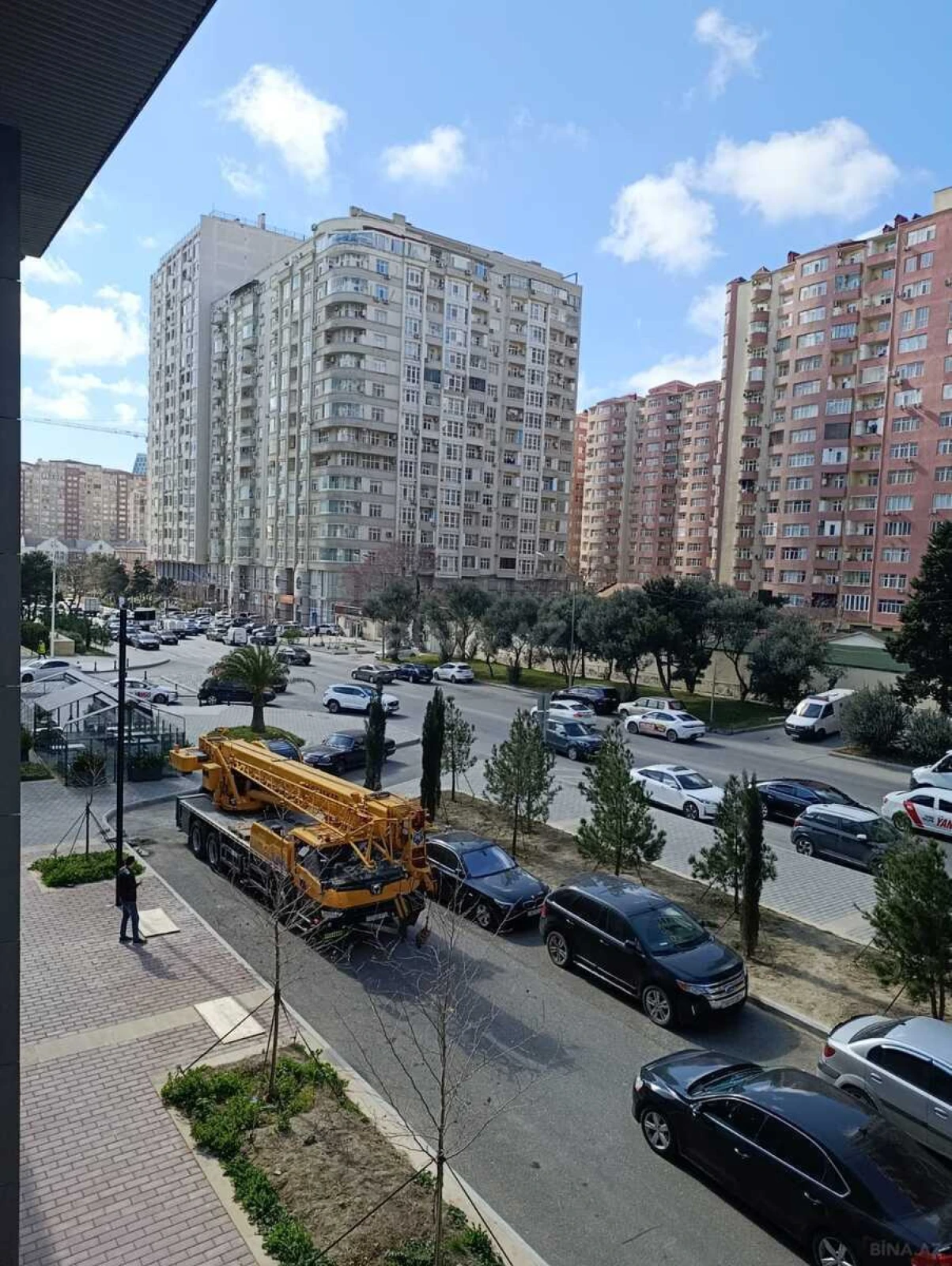 Satılır obyekt 690.9 m²