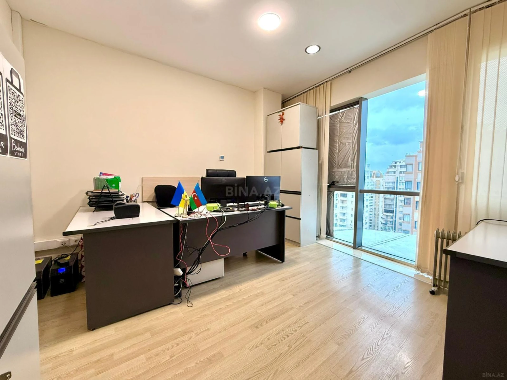 Kirayə verilir 6 otaqlı mənzil 170 m²