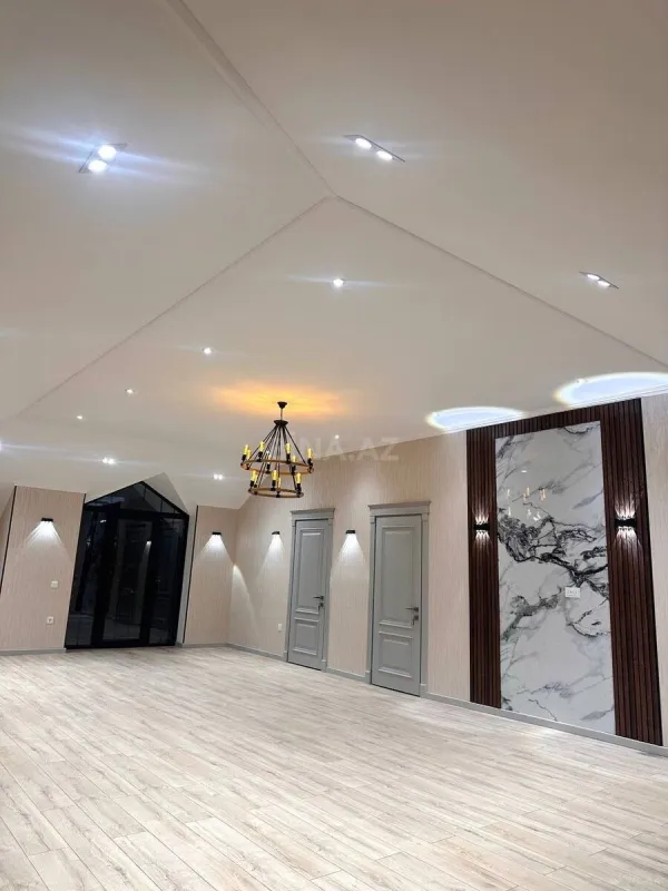 Satılır 9 otaqlı həyət evi 437 m²