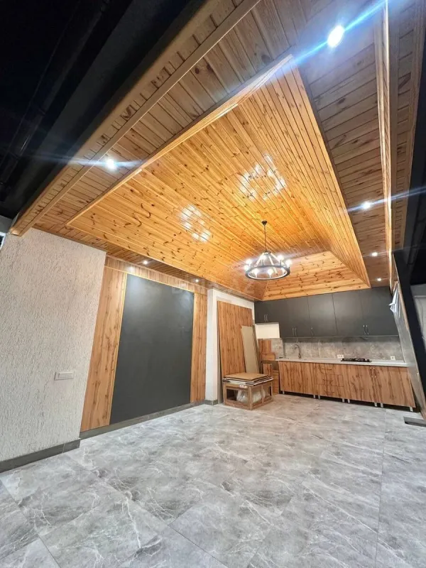 Satılır 9 otaqlı həyət evi 437 m²