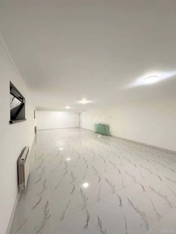 Satılır 9 otaqlı həyət evi 437 m²