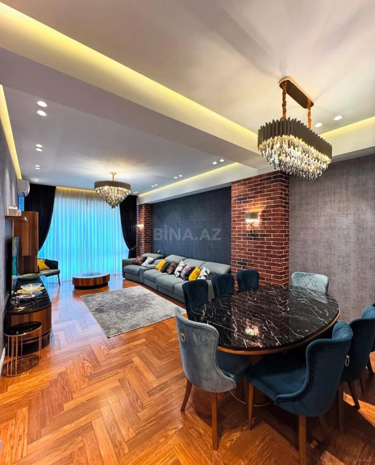 Kirayə verilir 2 otaqlı mənzil 105 m²