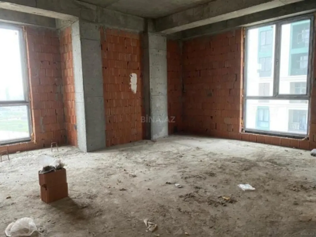 Satılır 3 otaqlı mənzil 120 m²