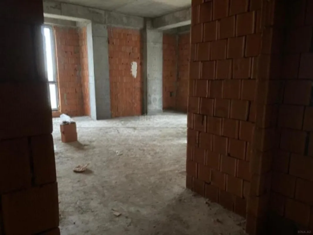 Satılır 3 otaqlı mənzil 120 m²