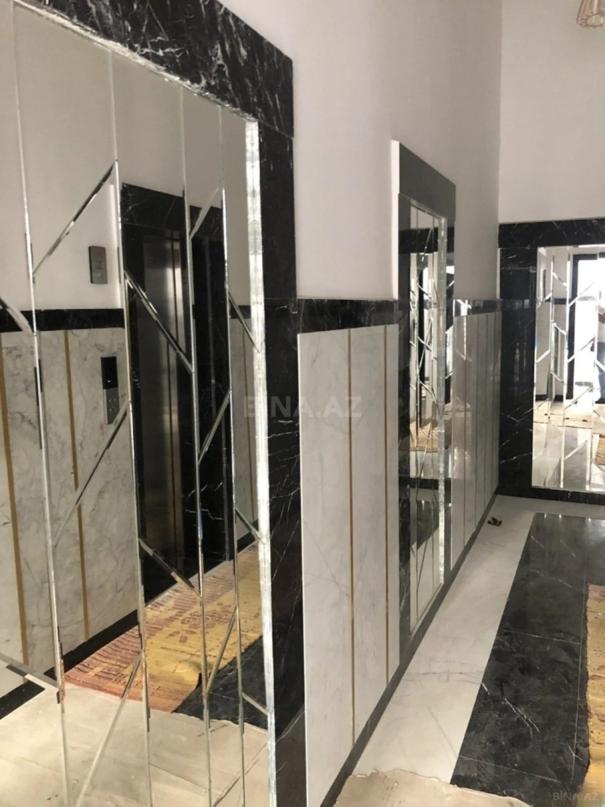 Satılır 2 otaqlı mənzil 66 m²