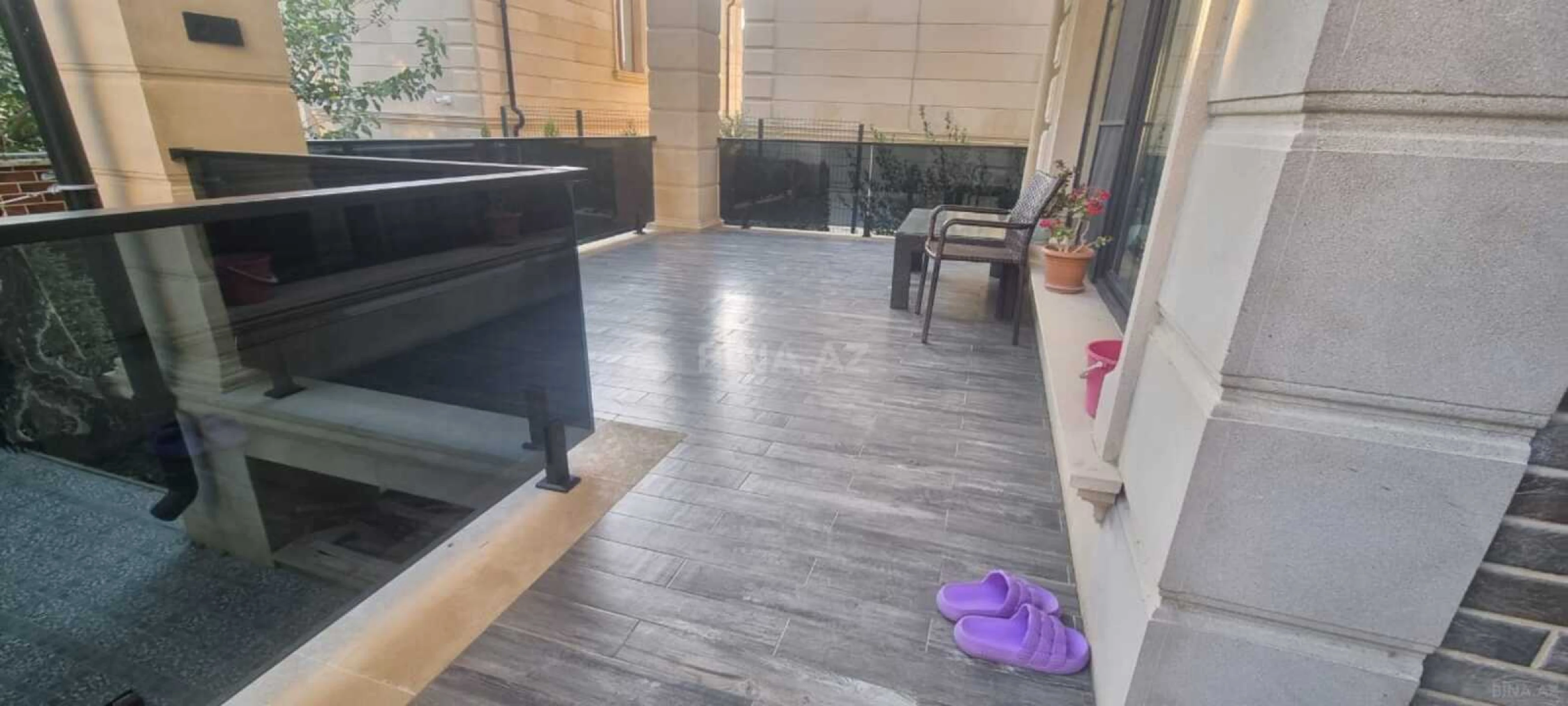 Satılır 6 otaqlı həyət evi 350 m²