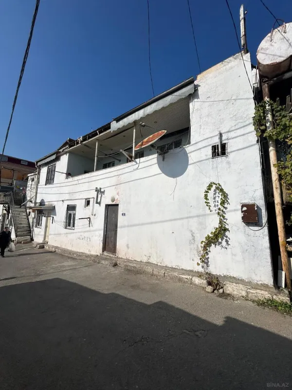 Satılır 3 otaqlı həyət evi 138 m²