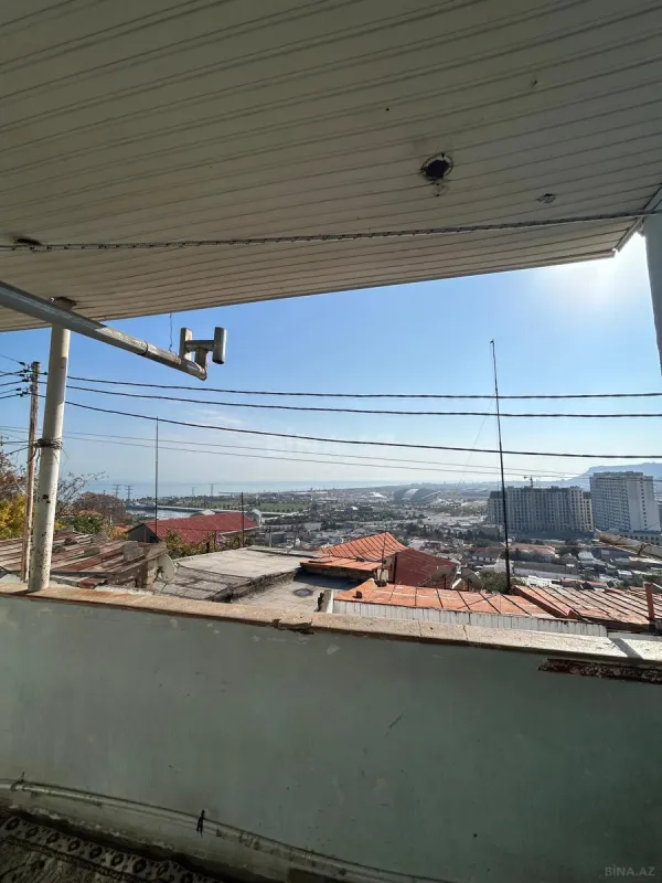 Satılır 3 otaqlı həyət evi 138 m²