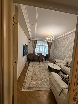 Satılır 3 otaqlı mənzil 106 m²