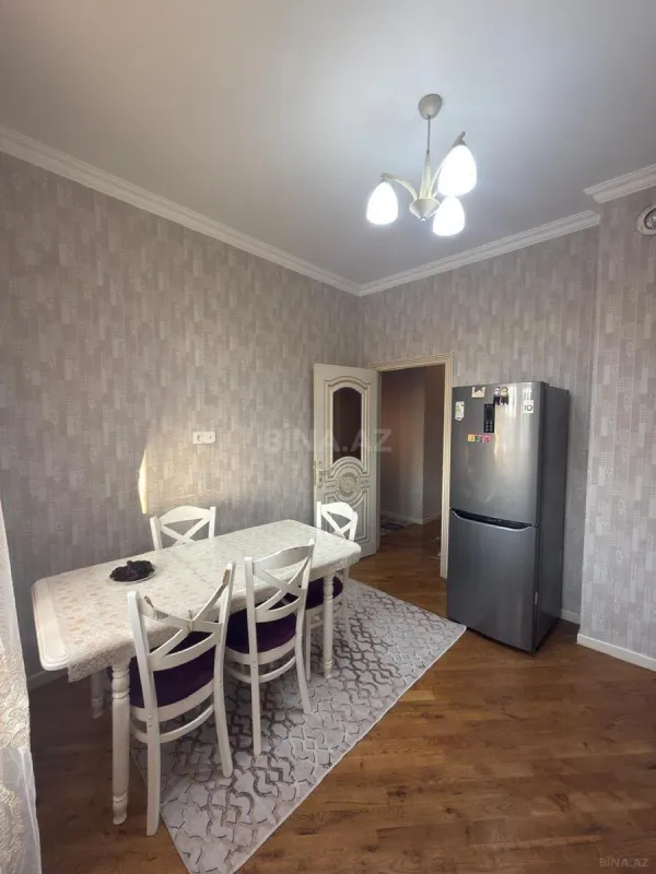 Satılır 3 otaqlı mənzil 106 m²
