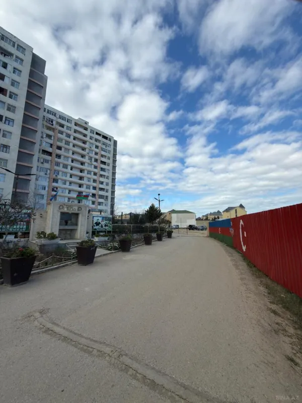 Satılır 3 otaqlı mənzil 106 m²