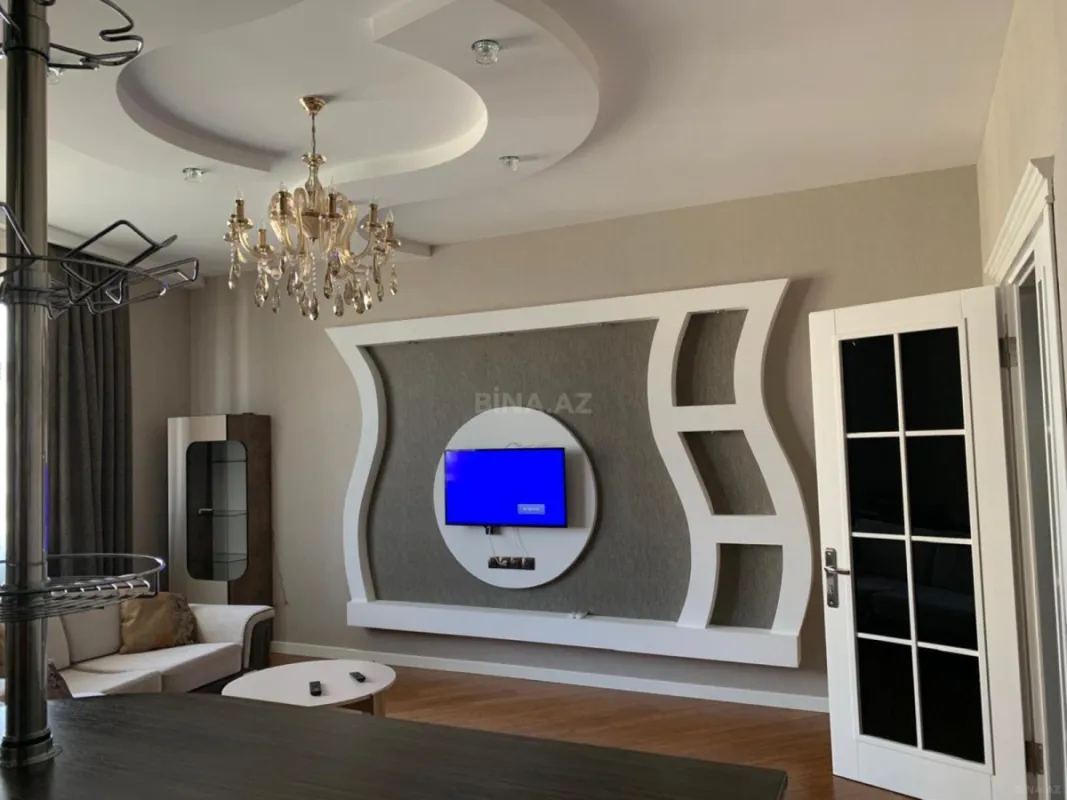 Kirayə verilir 3 otaqlı mənzil 110 m²