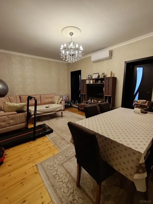 Satılır 3 otaqlı mənzil 130 m²